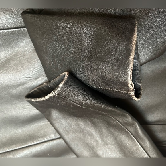 Vintage WILSONS LEATHER Black Jacket Red Lining Button Closure Size Large Unisex - Picture 11 of 16